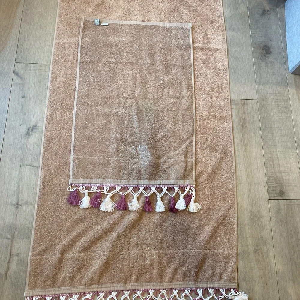 Fancy Bath & Hand Towel Set Guest  Tassels Embroidered Floral TanPlum 100 Cotton